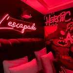 Lägenhet L'escapade - Jacuzzi & Sauna Prives By Sweetdreams *