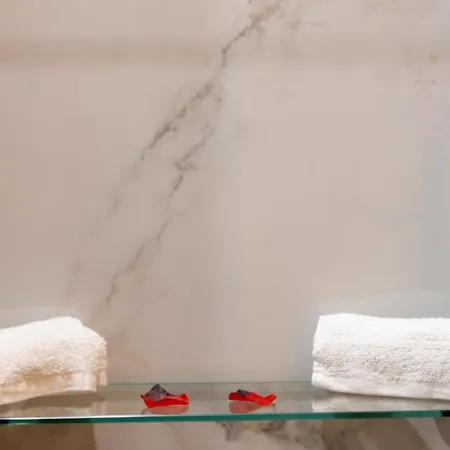 L'escapade - Jacuzzi & Sauna Prives By Sweetdreams Daire